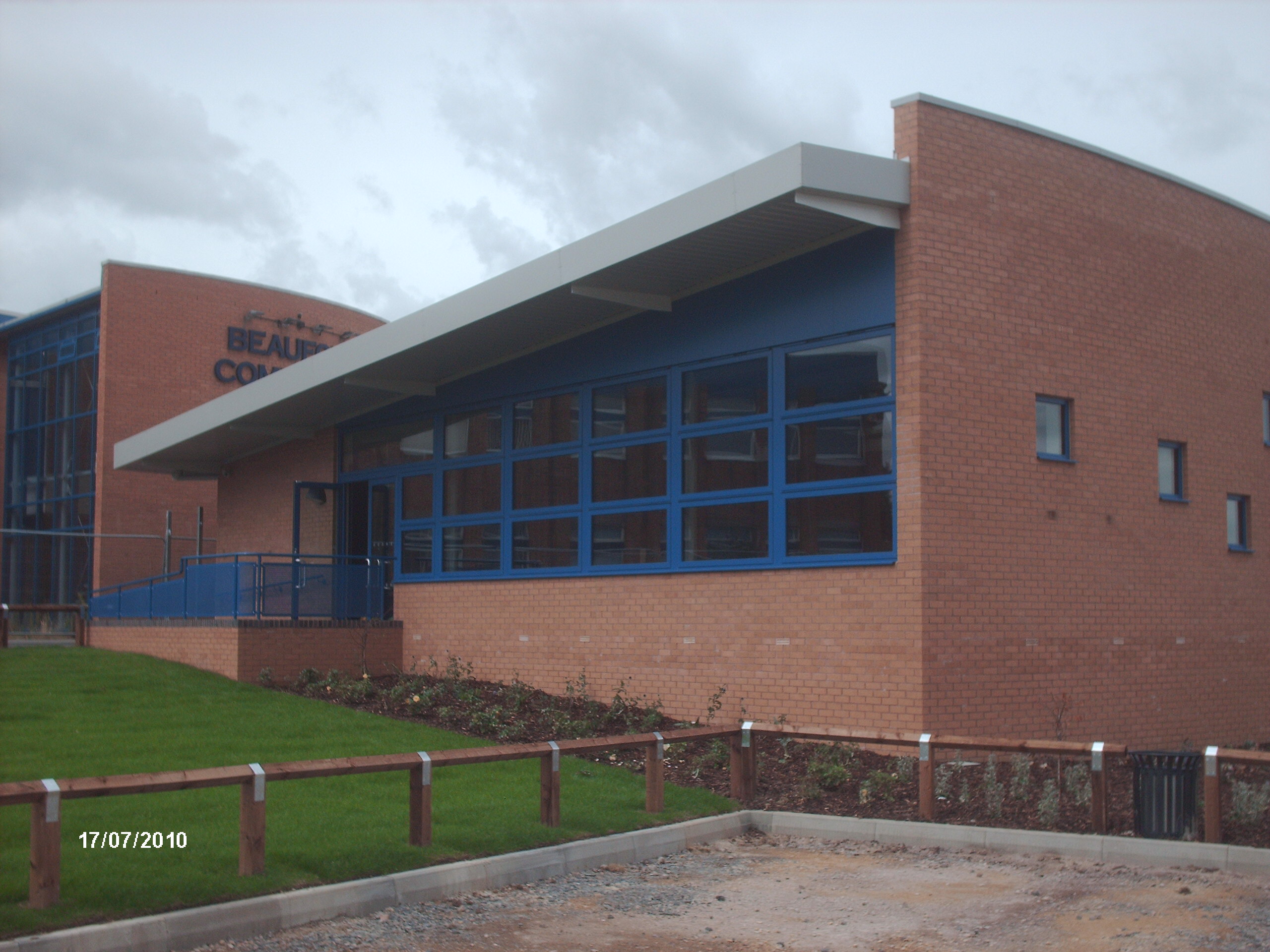 Beaufort Secondary School Cladding